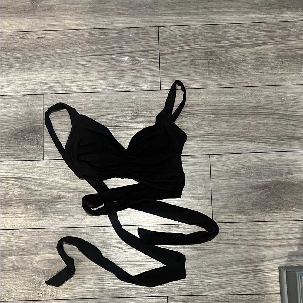 SHEIN Black Crop Top